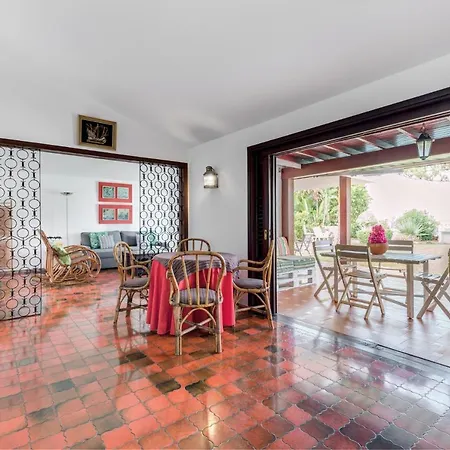 Amplio Chalet En Con Jardin Y Vista Al Mar بالم مار